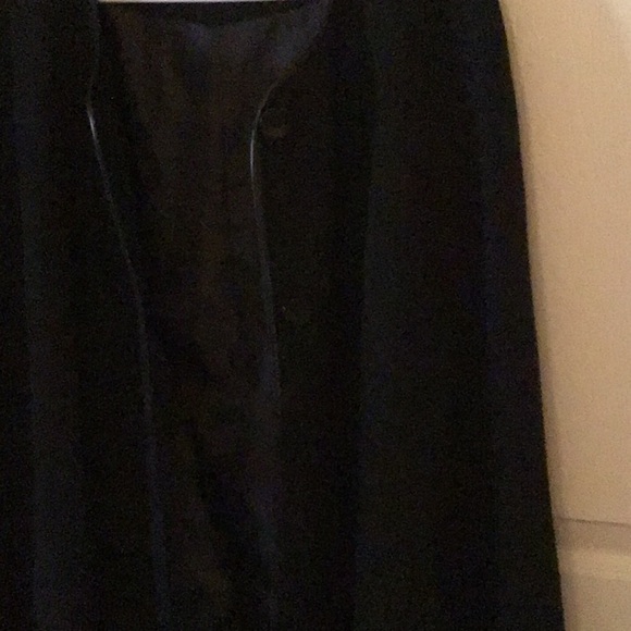 NineWest Cape - Picture 4 of 4